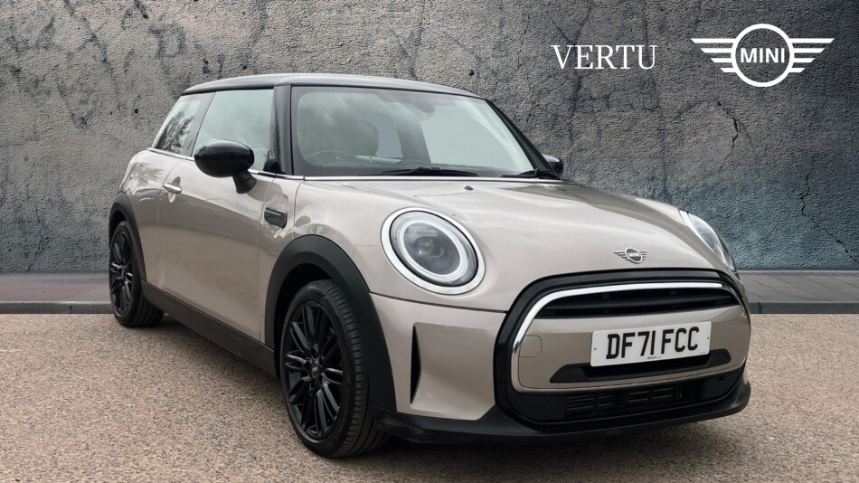 MINI Hatchback 1.5 Cooper Exclusive 3dr Auto Petrol Hatchback